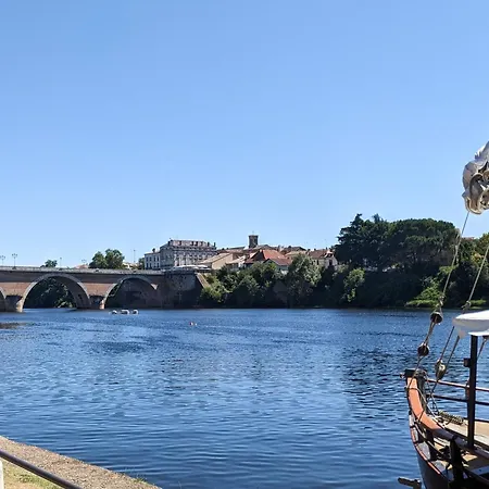 Дом отдыха Domaine Du Lac, *